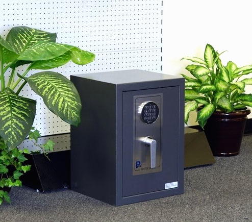 Medium-Sized Burglary Safe - Main Image